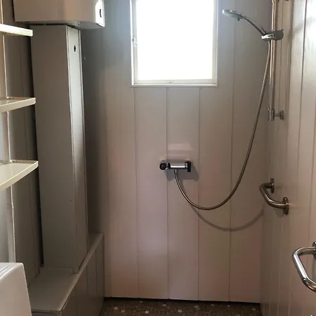 Awesome In With 3 Bedrooms And Internet